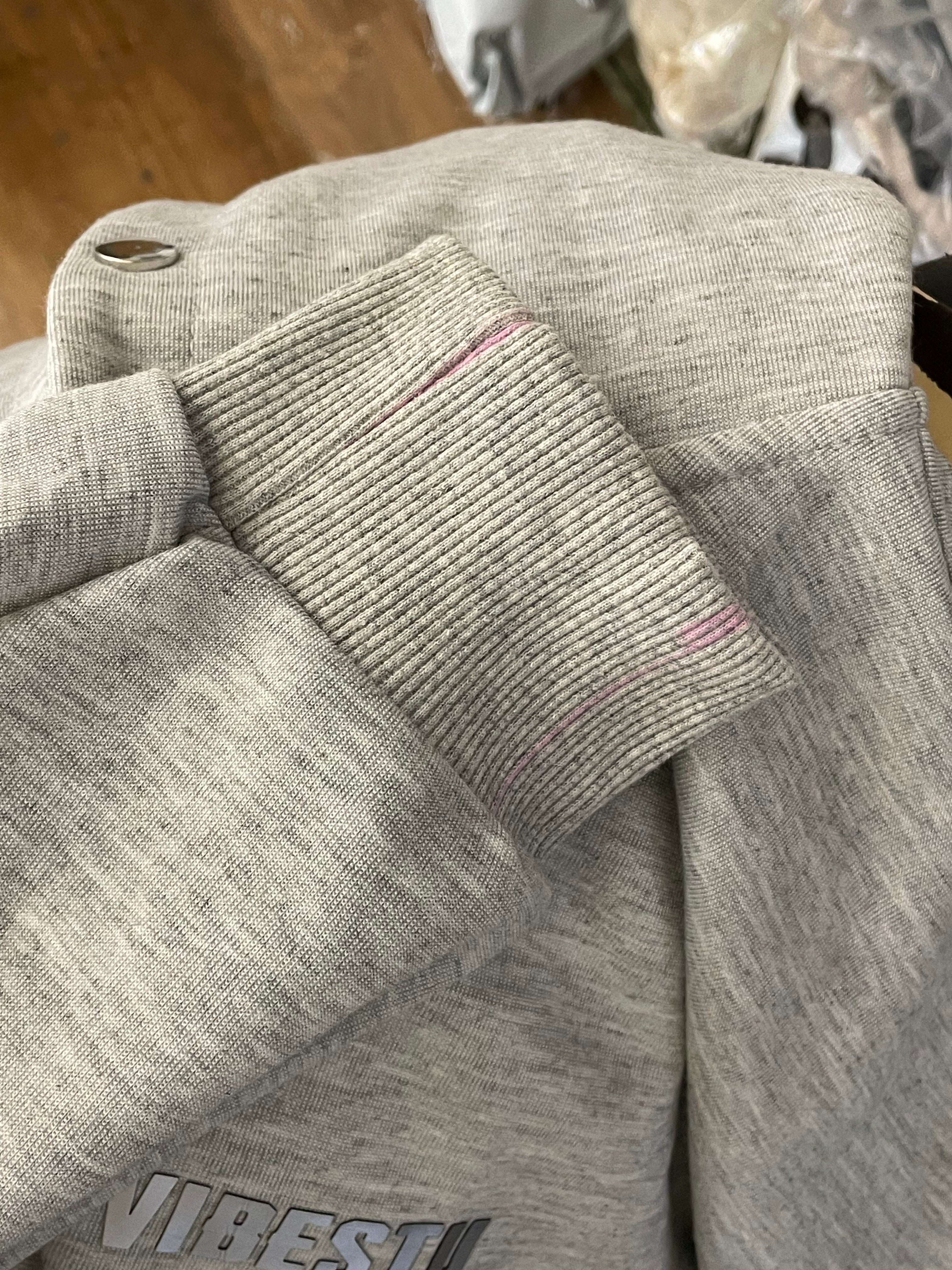 #LP87 VIBESTU Hoodie