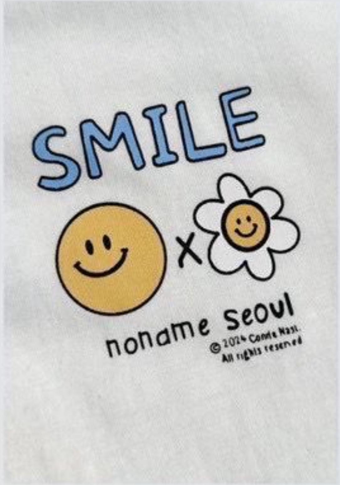 #C363 Smile Flower T-shirt