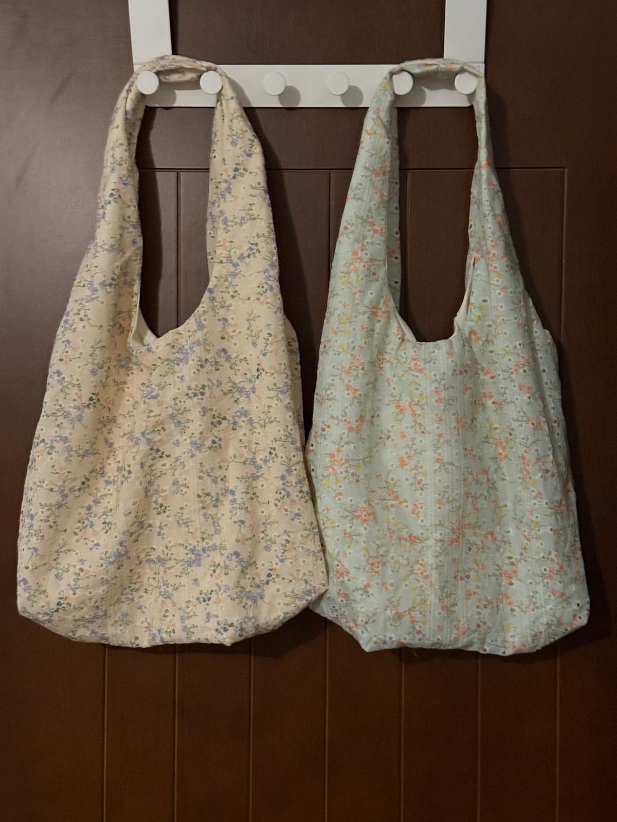 IS170 Floral Handle Bag - Idiot Sandwich Apparel Limited -
