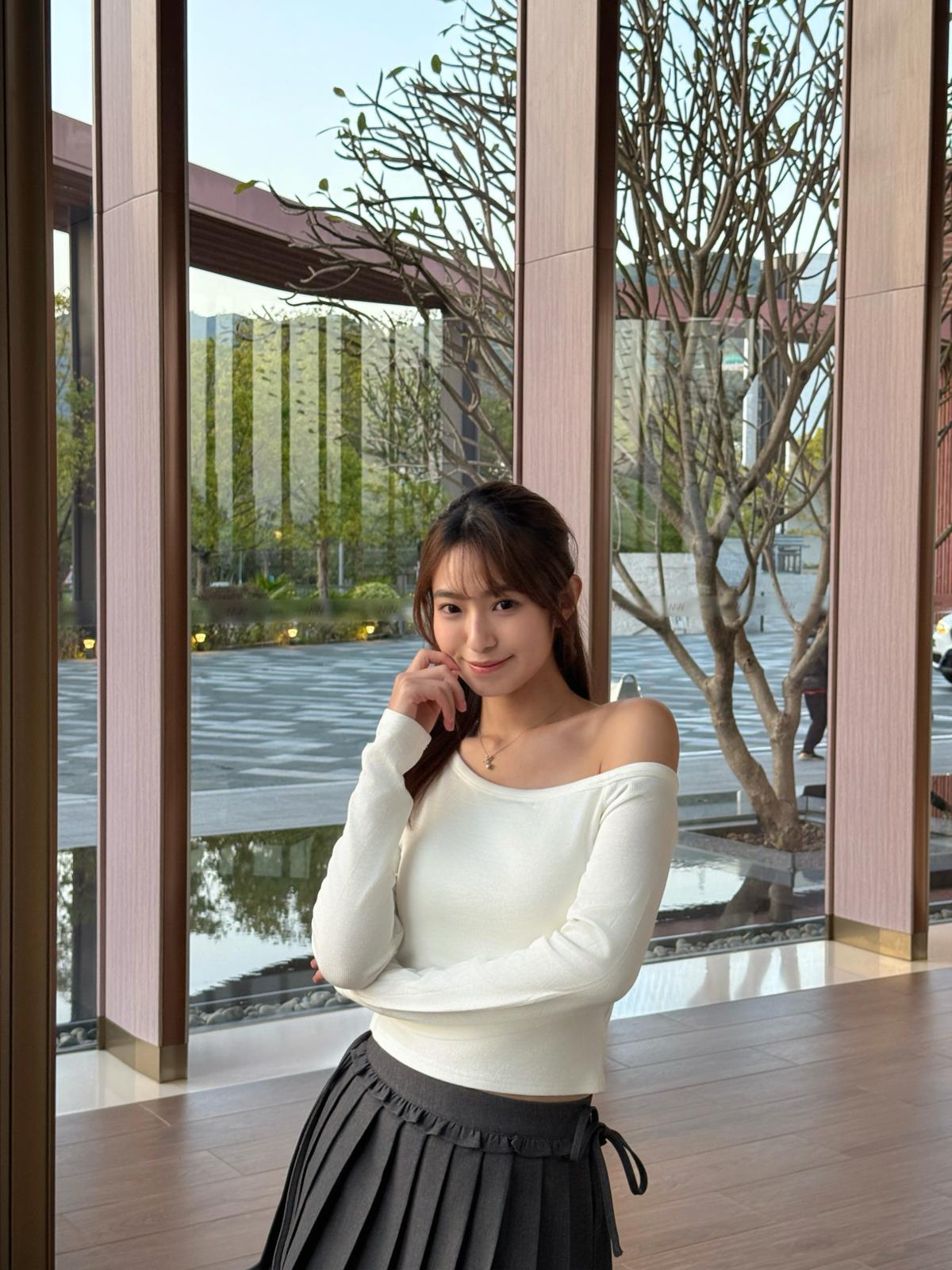 #YJ09 Off - Shoulder Long Sleeves - Idiot Sandwich Apparel Limited -
