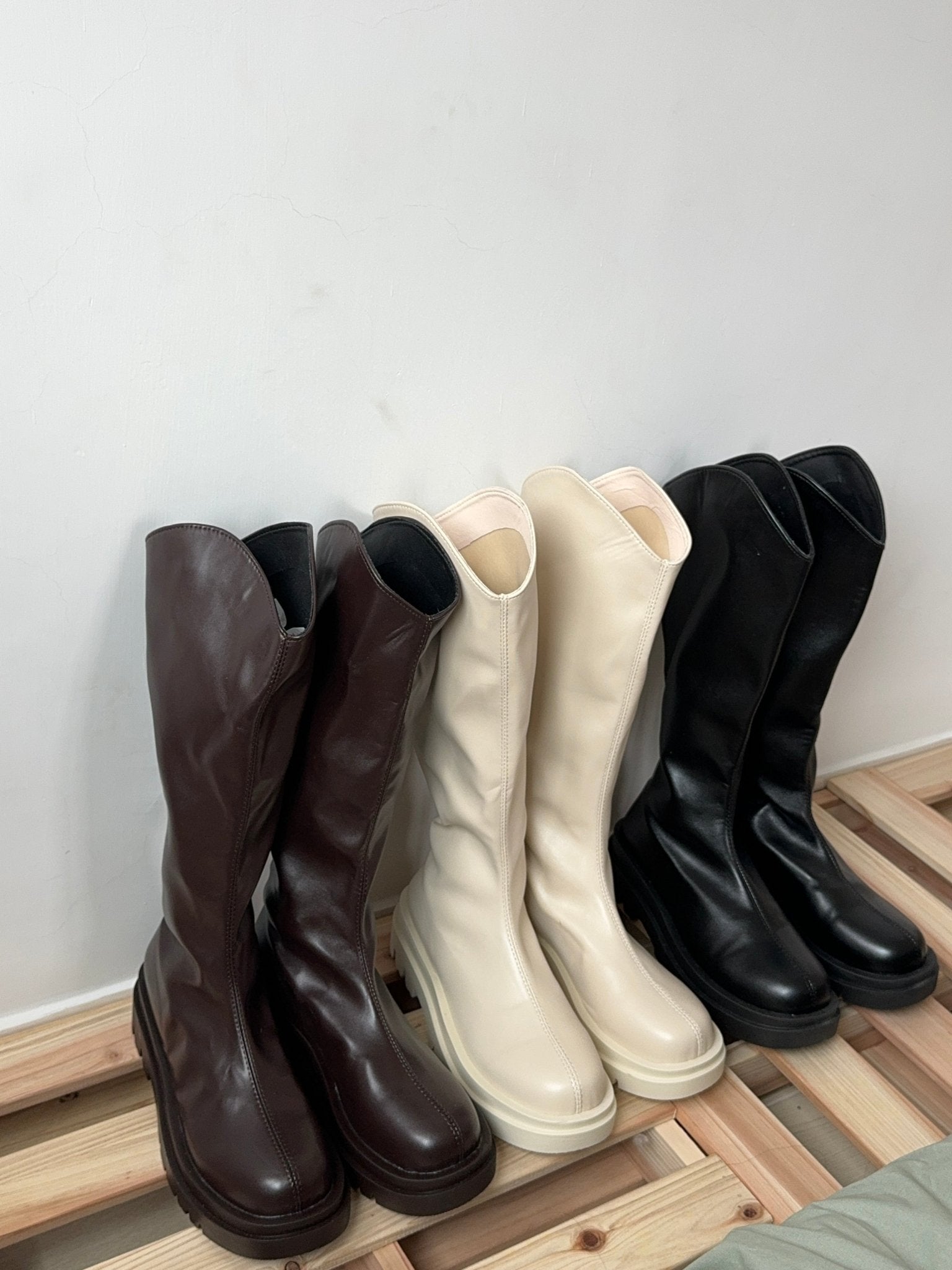 #IS17 Travel-buddies V shape long boots - Idiot Sandwich HK-