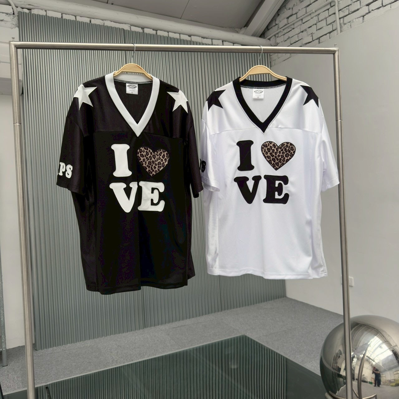 #C514 Leopard Print Heart Jersey