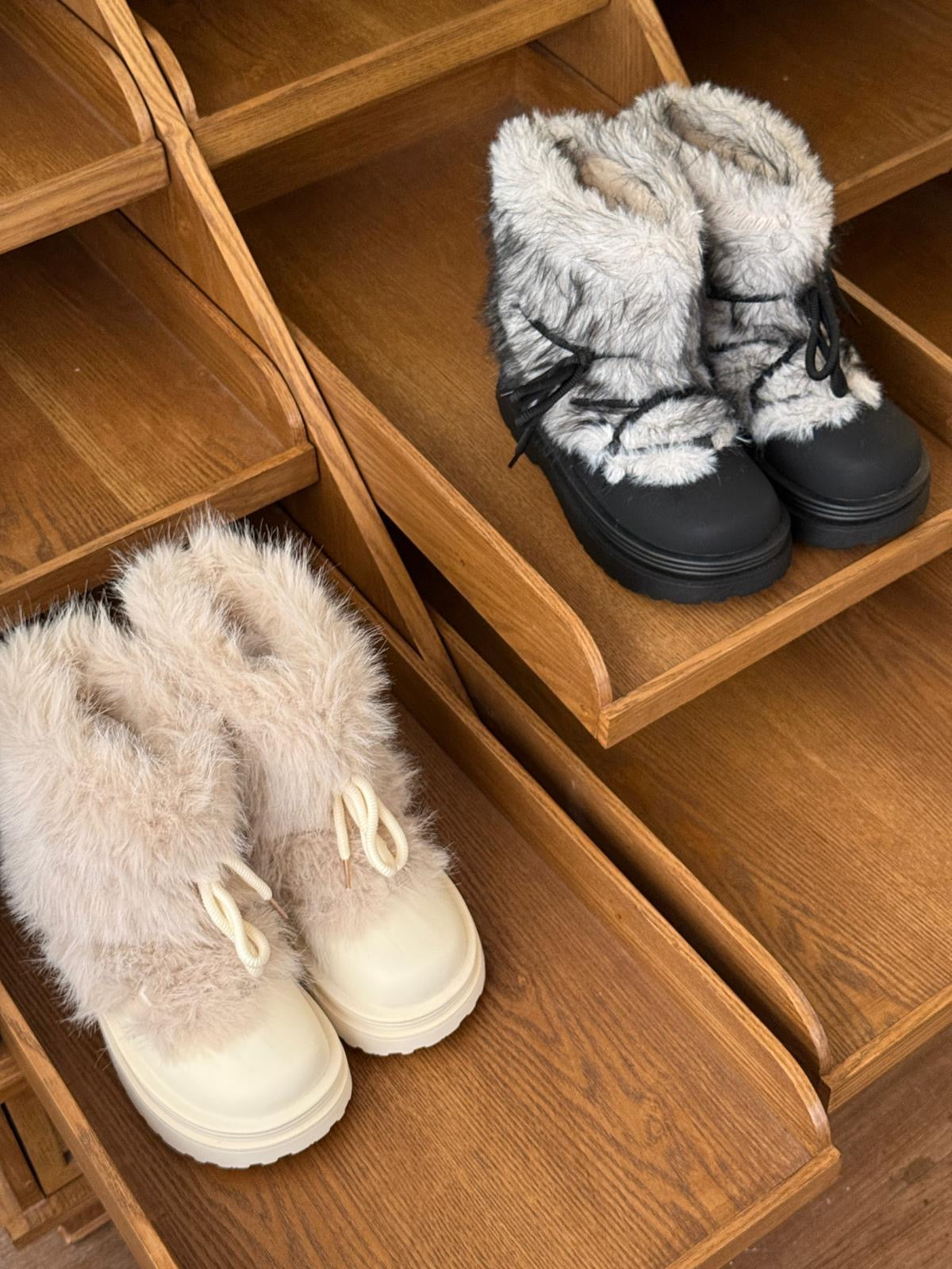#IS206 Fluffy Snow Boots