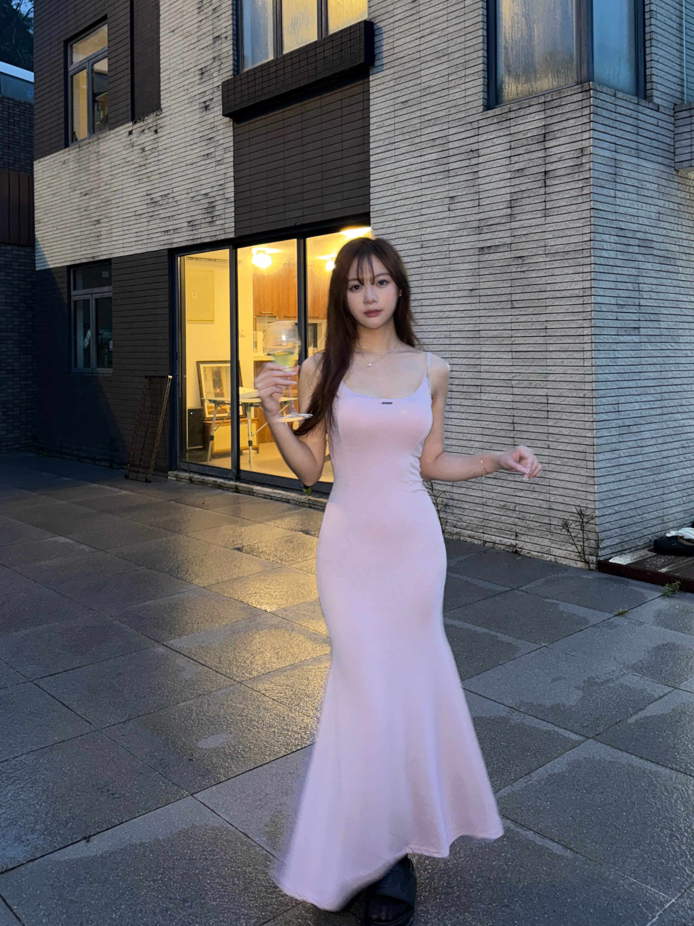 #AD04 Spaghetti Strap Mermaid Hem Dress