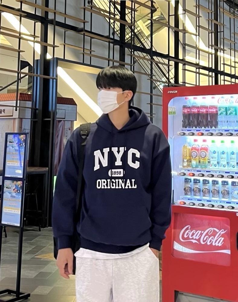 「買2件送頸巾 新年前到貨」#C250 NYC Hoodie - Idiot Sandwich Apparel Limited - 