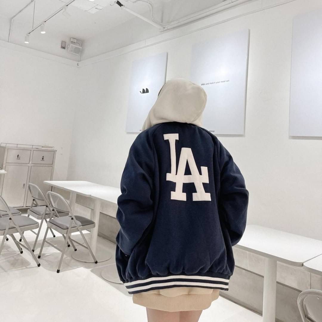 「買2件送頸巾 新年前到貨」#C257 LA Hooded Varsity Jacket - Idiot Sandwich Apparel Limited - 