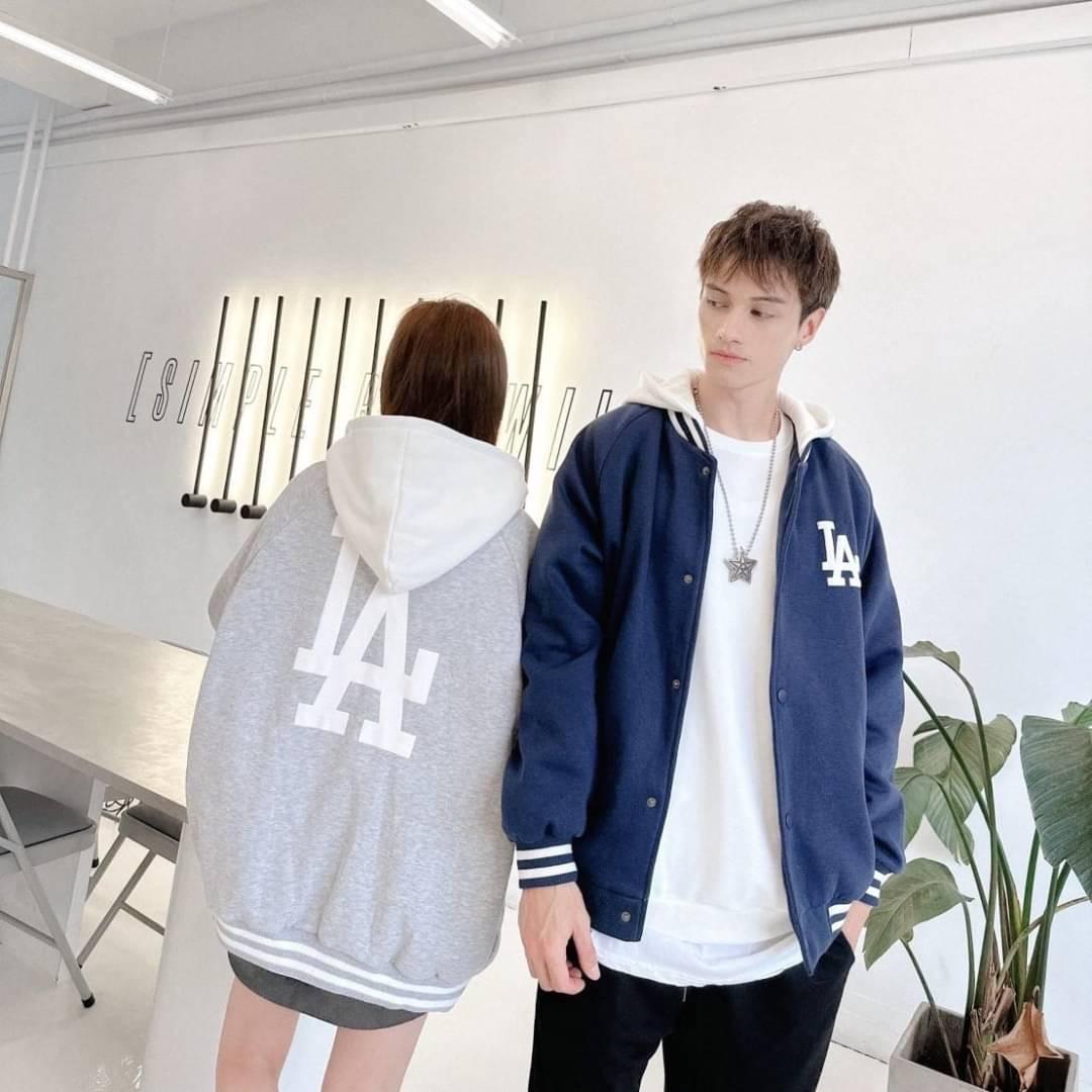 「買2件送頸巾 新年前到貨」#C257 LA Hooded Varsity Jacket - Idiot Sandwich Apparel Limited - 