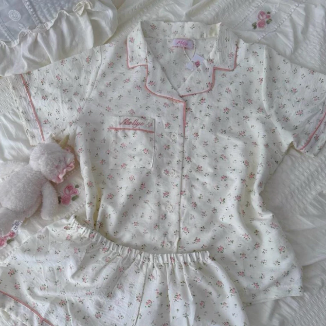 #vnmolly17 Floral Print Sleepwear