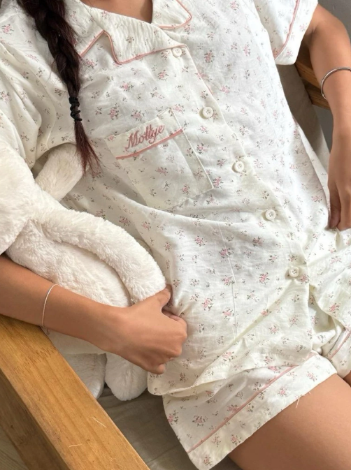 #vnmolly17 Floral Print Sleepwear
