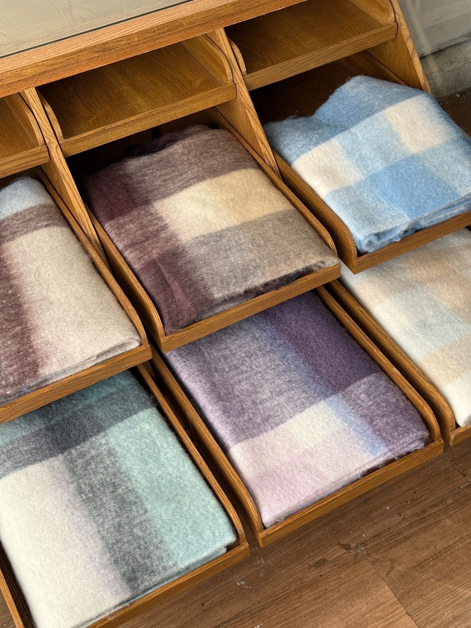 #IS203 Japan Cuddly Color Blocking Scarf