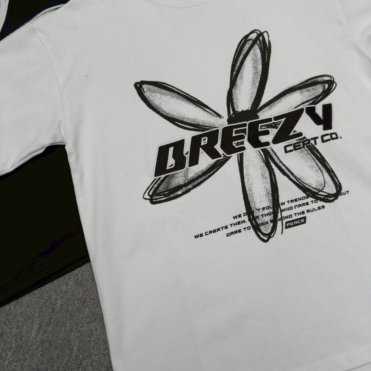 #C505 BREEZY Flower T-shirt