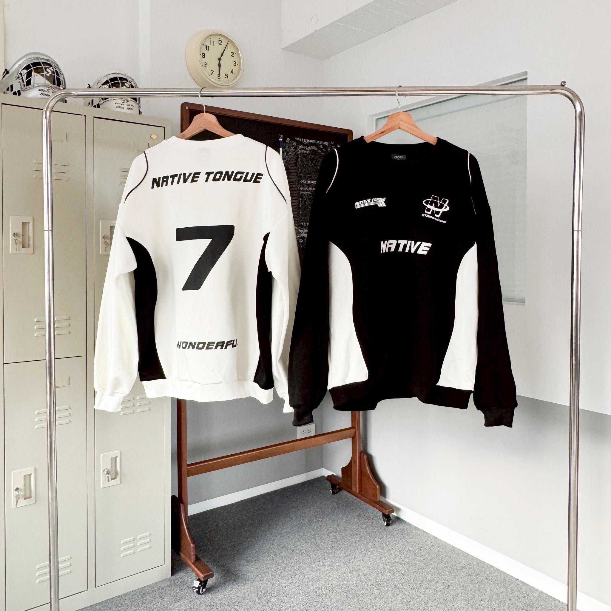 #C419 NRTIVE TONGUE 7 Long Sleeved Tee