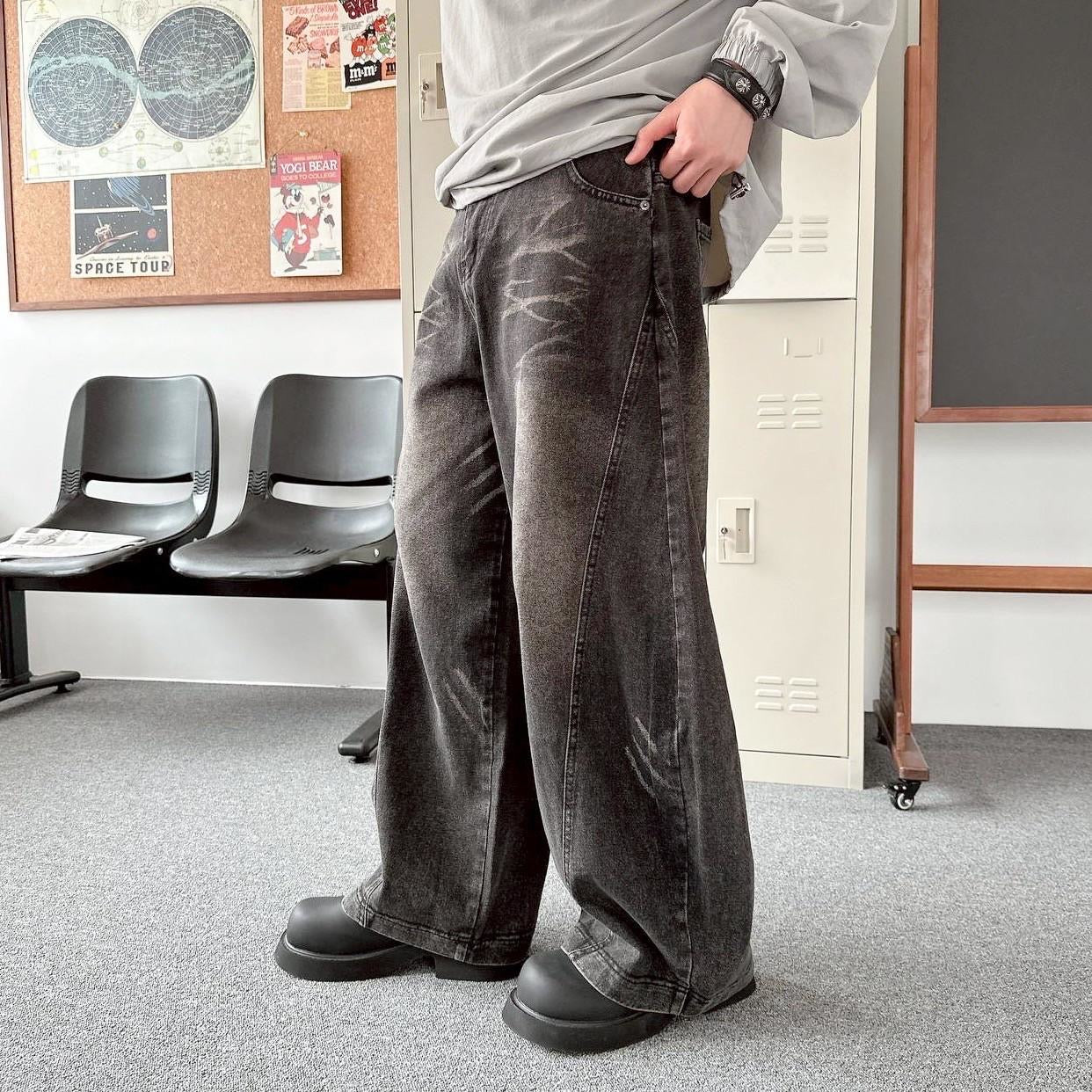 #C421 Cat Scratched Curved Pants