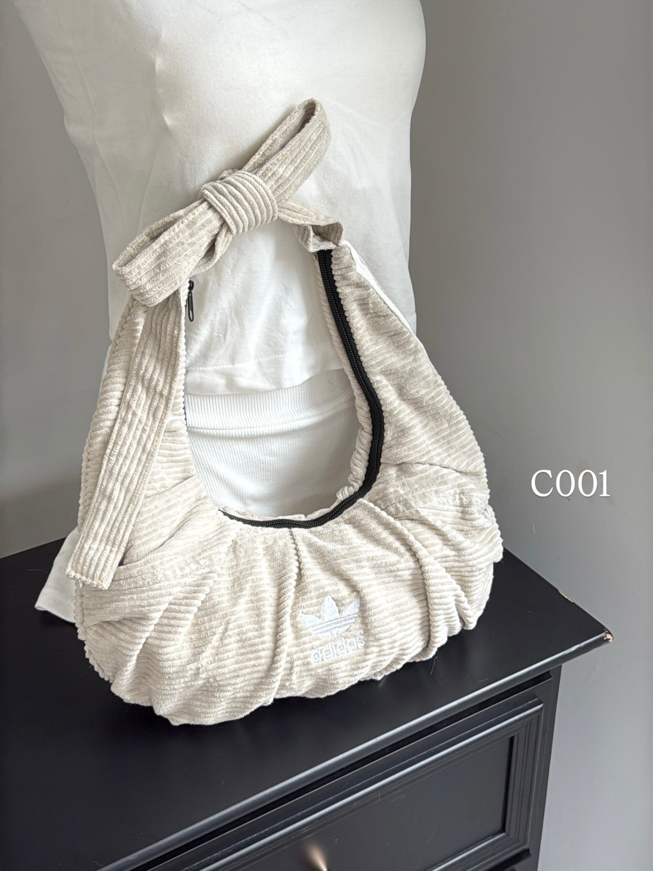 #THVN18 Vintage Remake Unisex Dumpling Bag