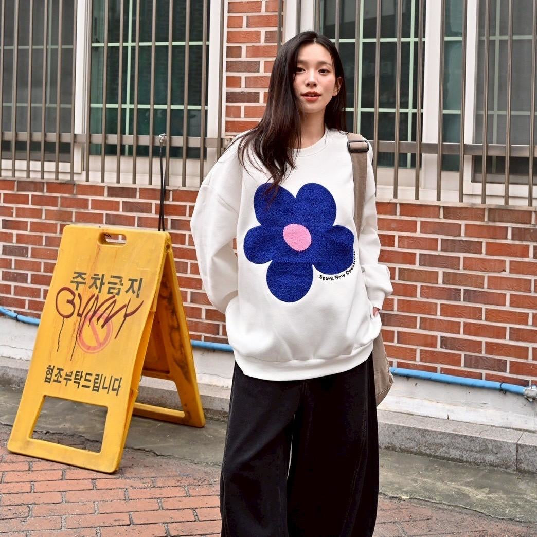 #C441 Towel Embroidery Flower Sweatshirt