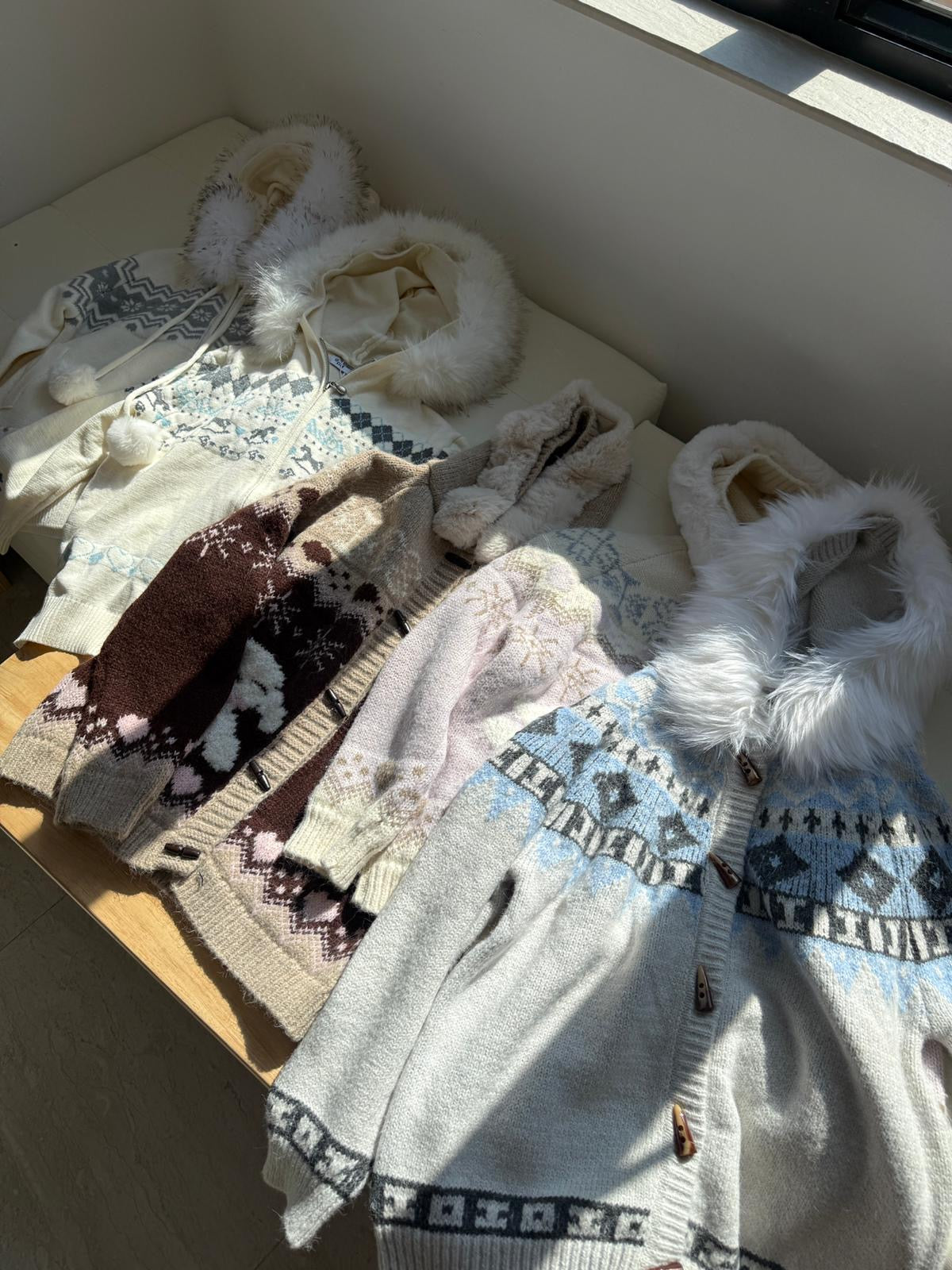 #JNY06 Lambs Hooded Cardigan