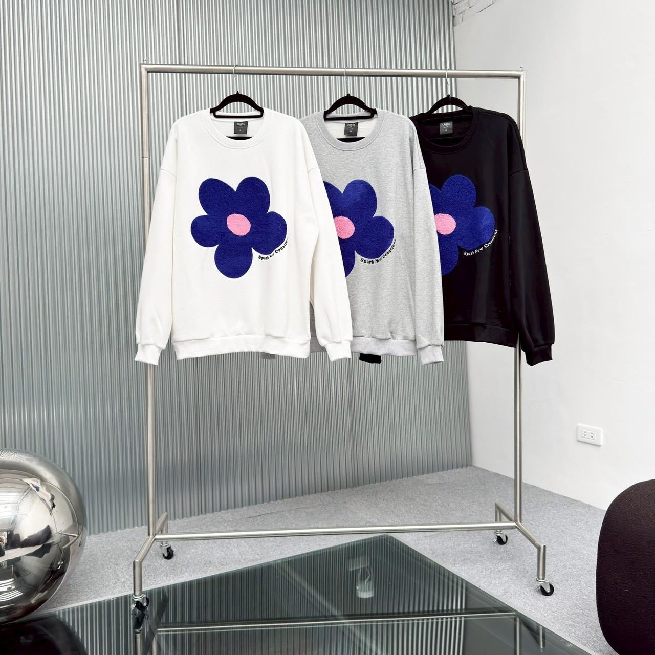 #C441 Towel Embroidery Flower Sweatshirt