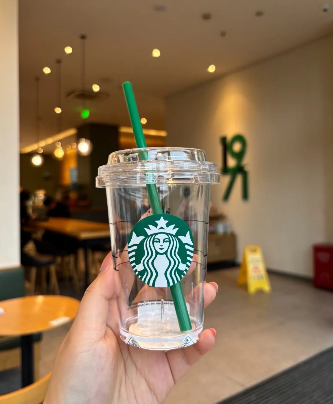 Starbucks 透明飲筒膠杯（2尺寸入）