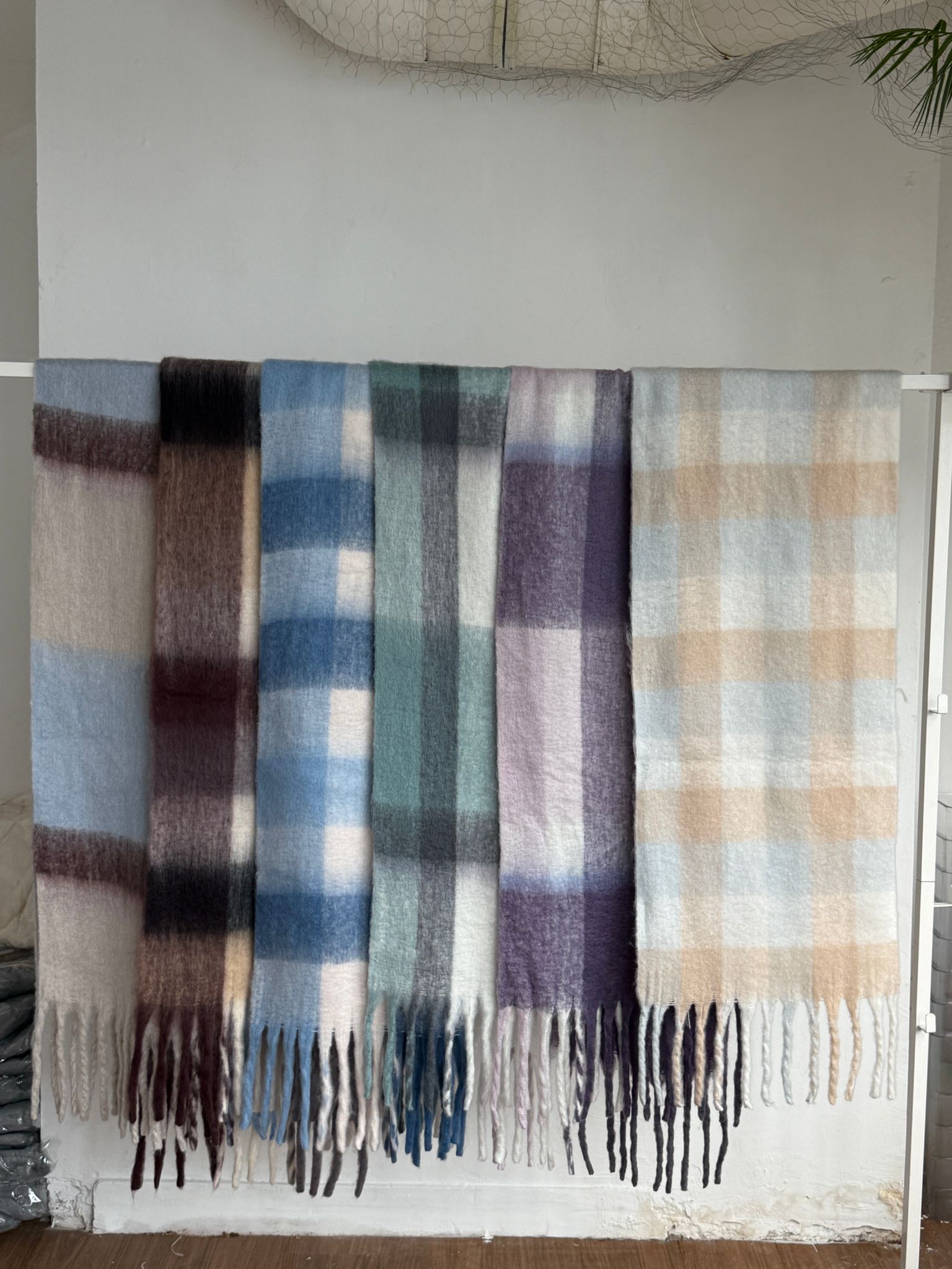 #IS203 Japan Cuddly Color Blocking Scarf