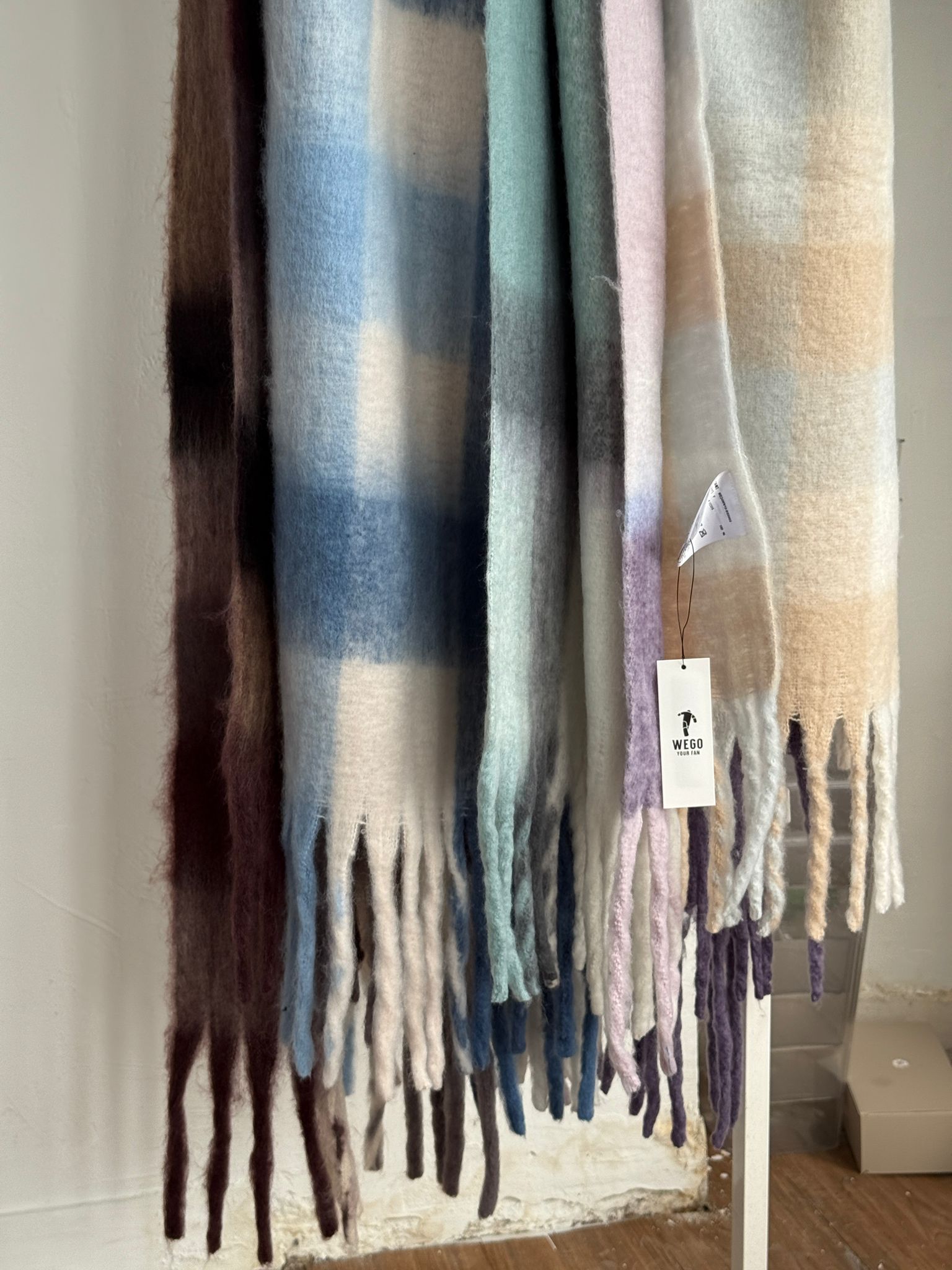Color Blocking Japan #IS203 Japan Cuddly Color Blocking Scarf | Idiot Sandwich Apparel Limited