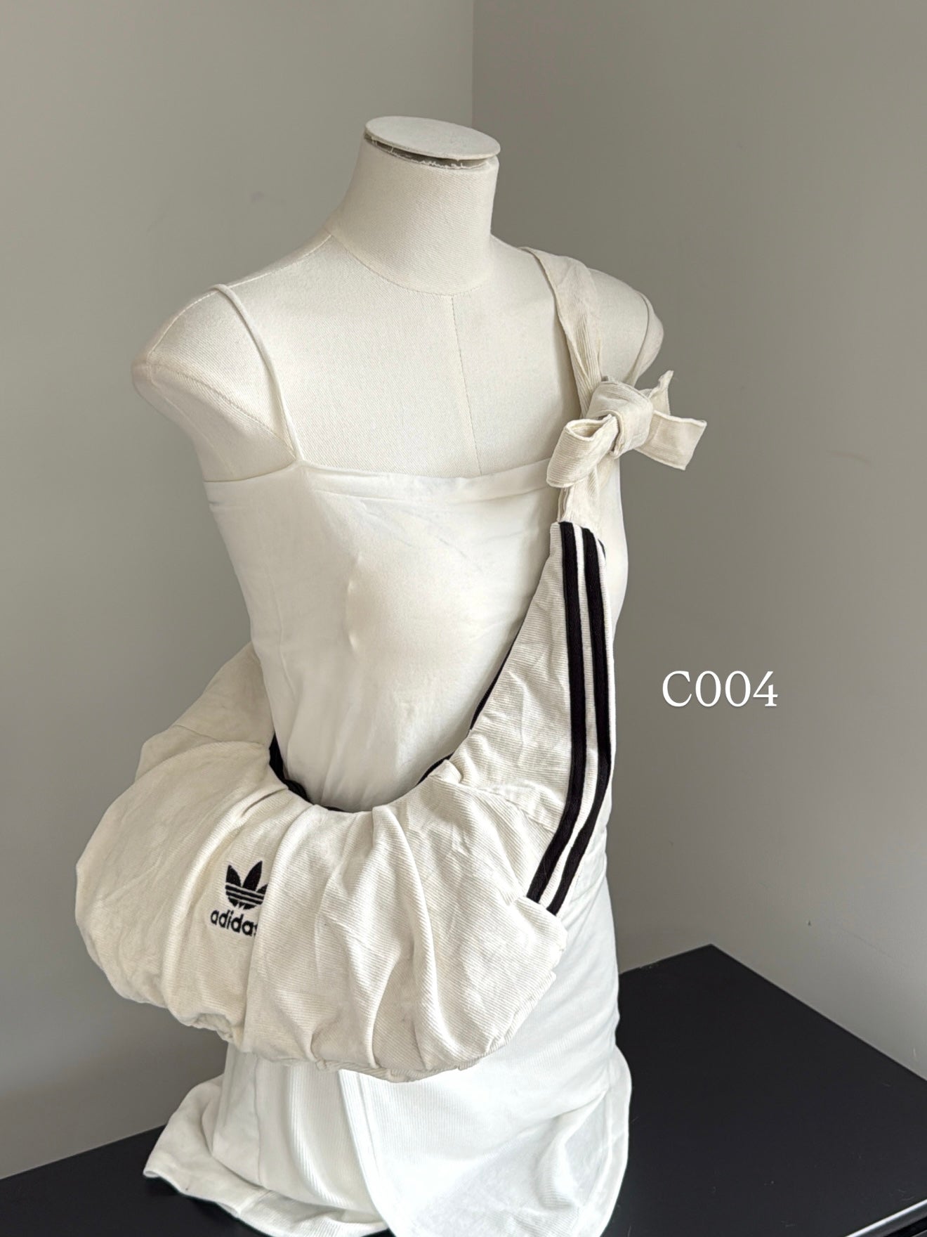 #THVN18 Vintage Remake Unisex Dumpling Bag
