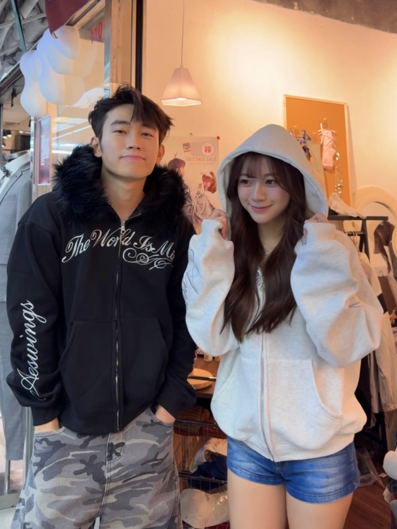 #IS217 The World is Mine Zip-up Hoodie