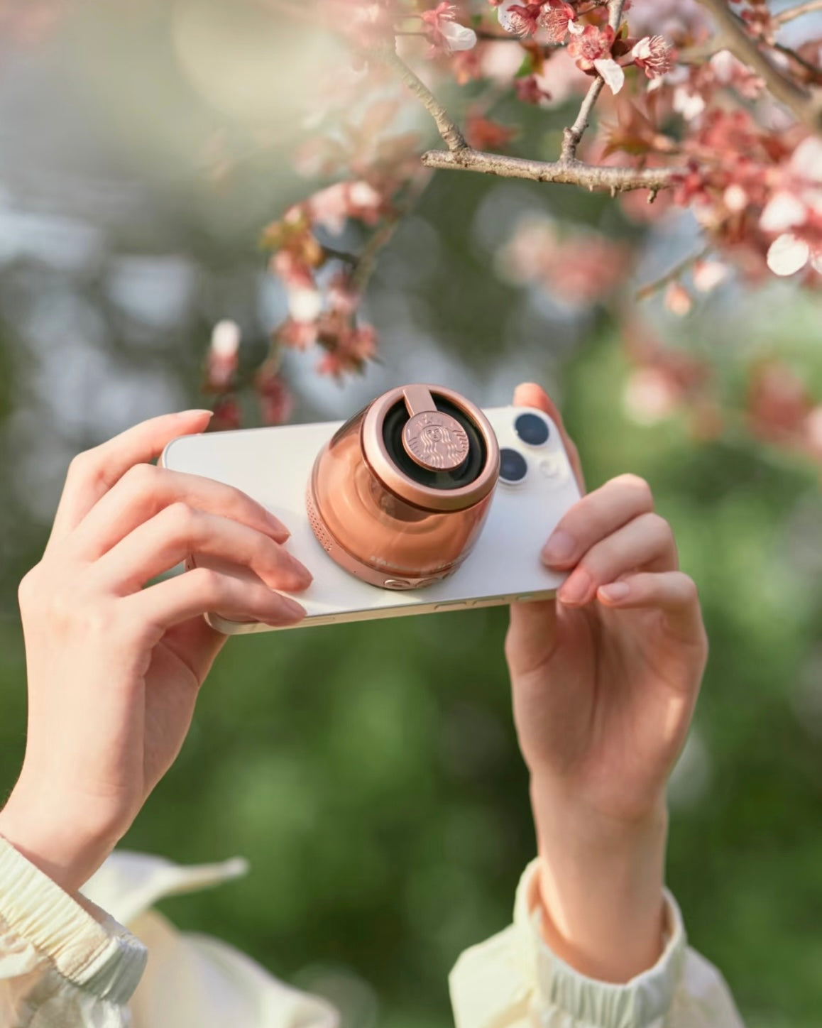 Starbucks X MONSTER 聯名迷你磁吸發光藍芽音響