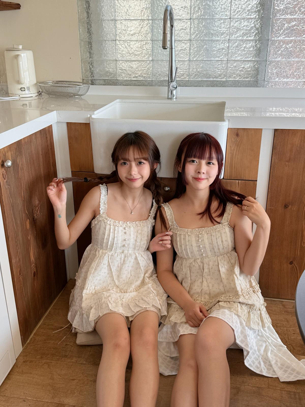 #MD69 Floral Ruffle Layer Top