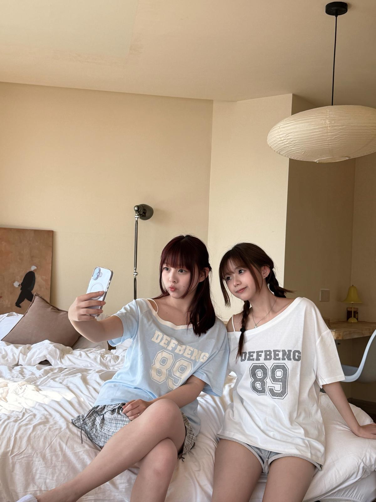 #MD83 89 Off-shoulder Oversize T-shirt