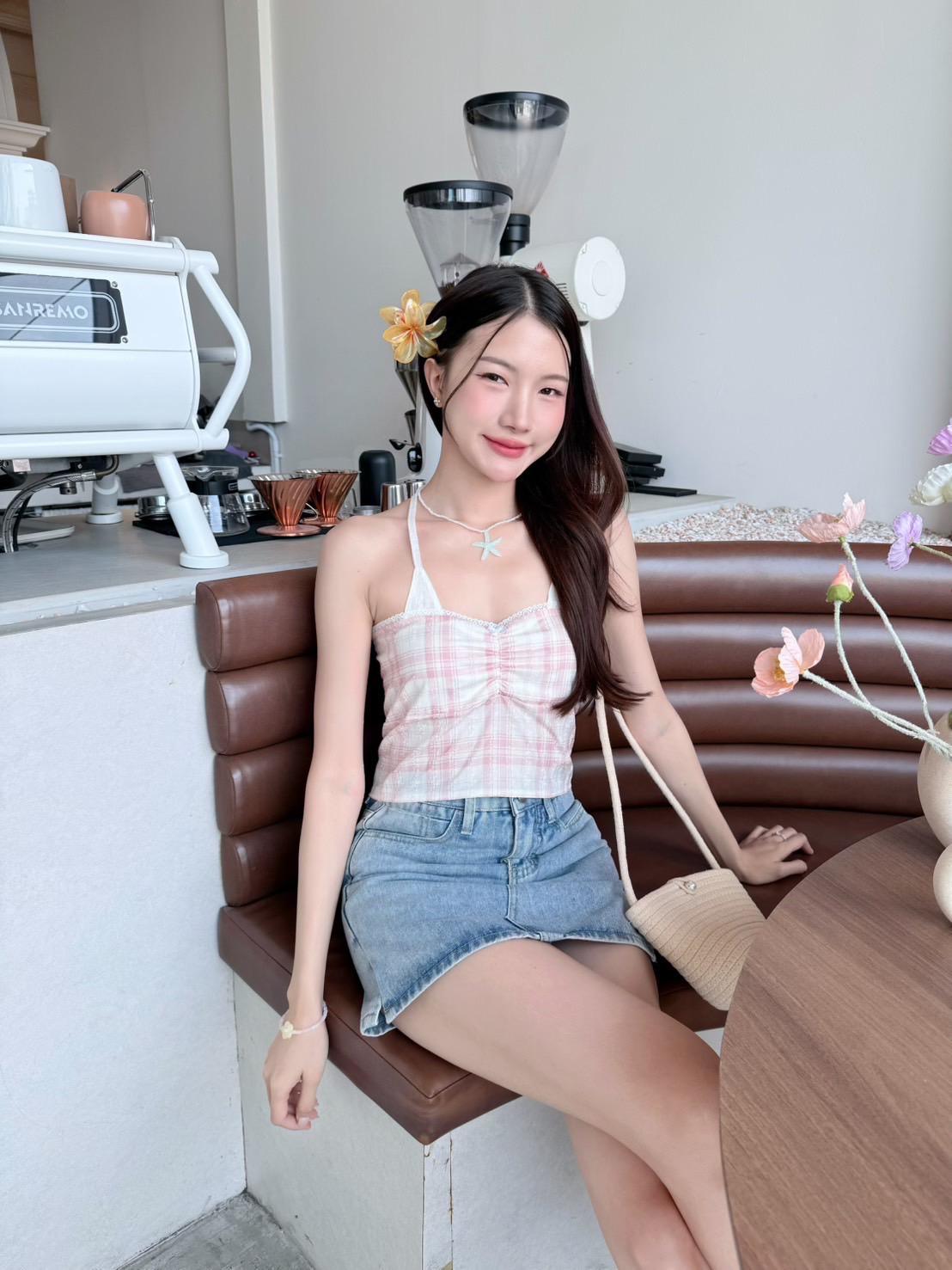 #THYU09 Checked Halter Top