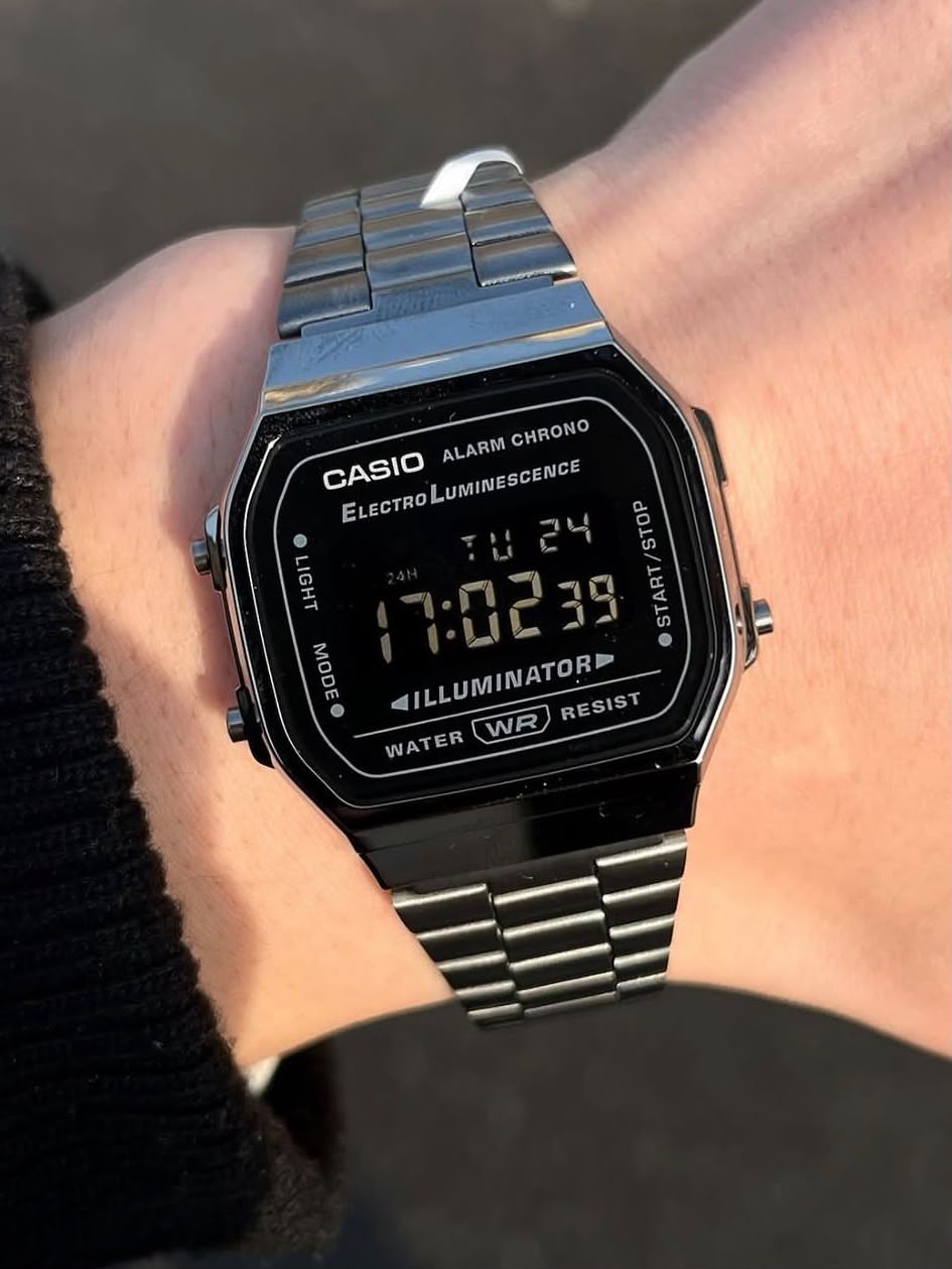 #CASIO02  Square Negative-Display Vintage Digital Watch (A168WGG)
