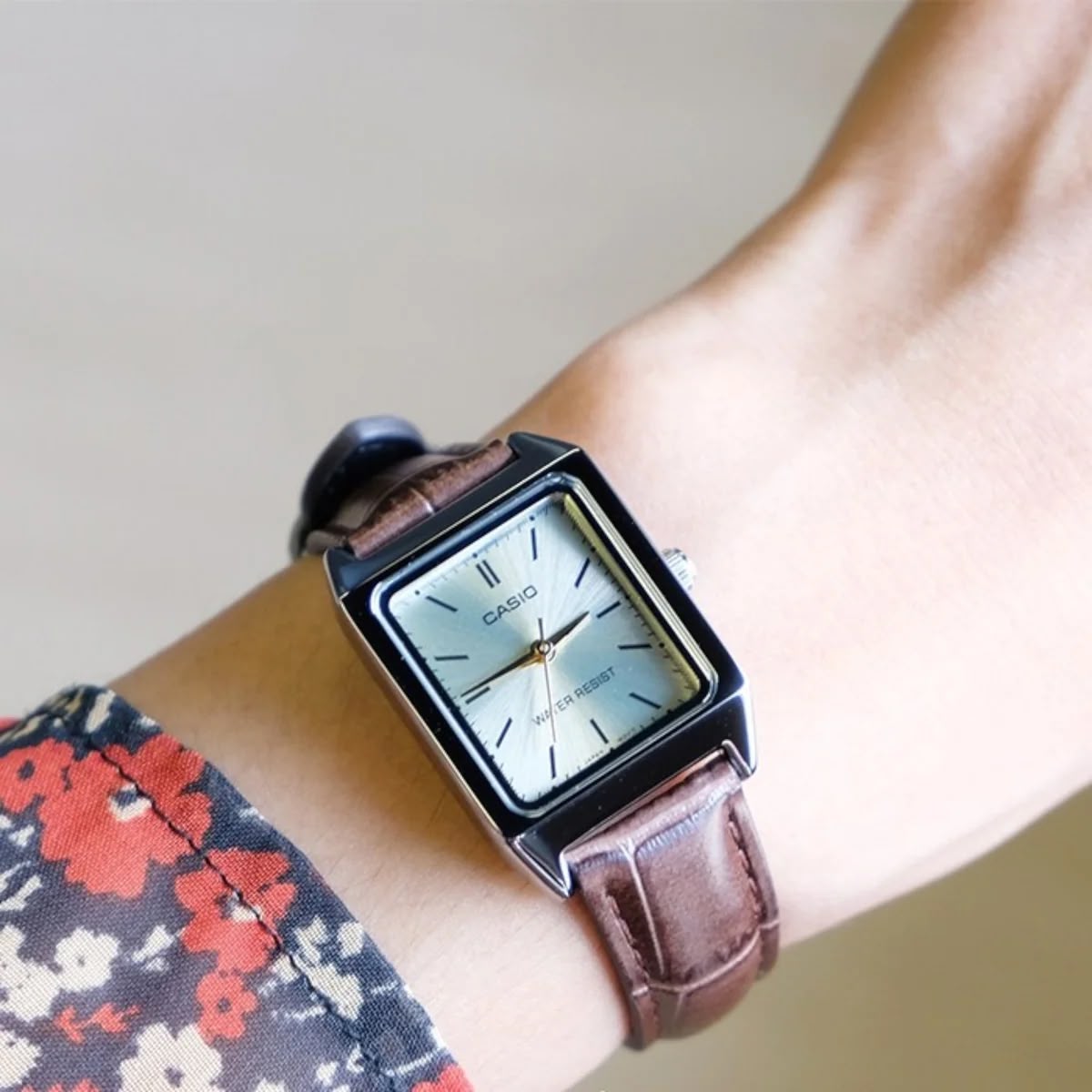 #CASIO05 Vintage Women's Small Square Leather Band Watch (LTP-V007L)