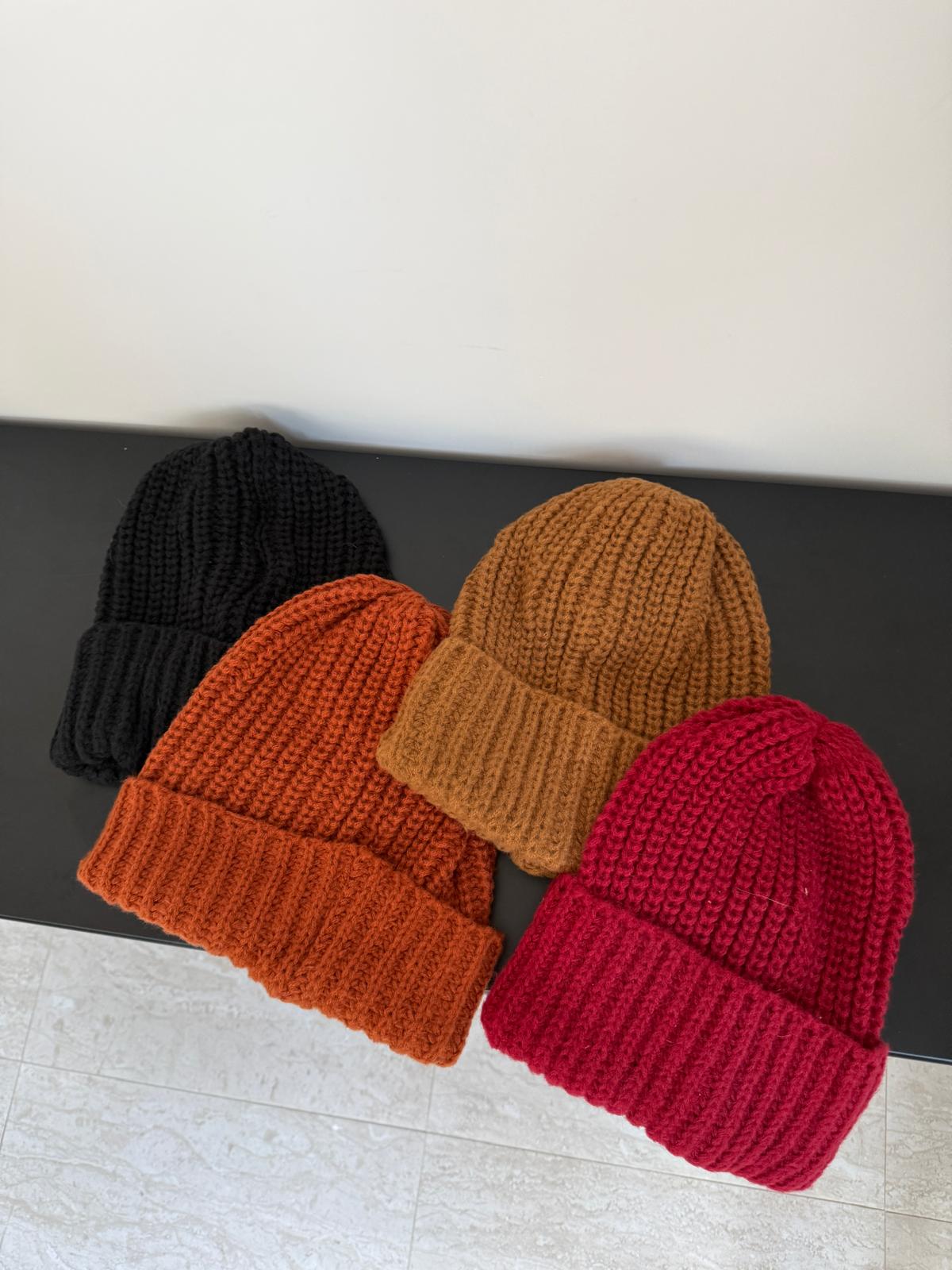 #IS220 Atumn Beanie