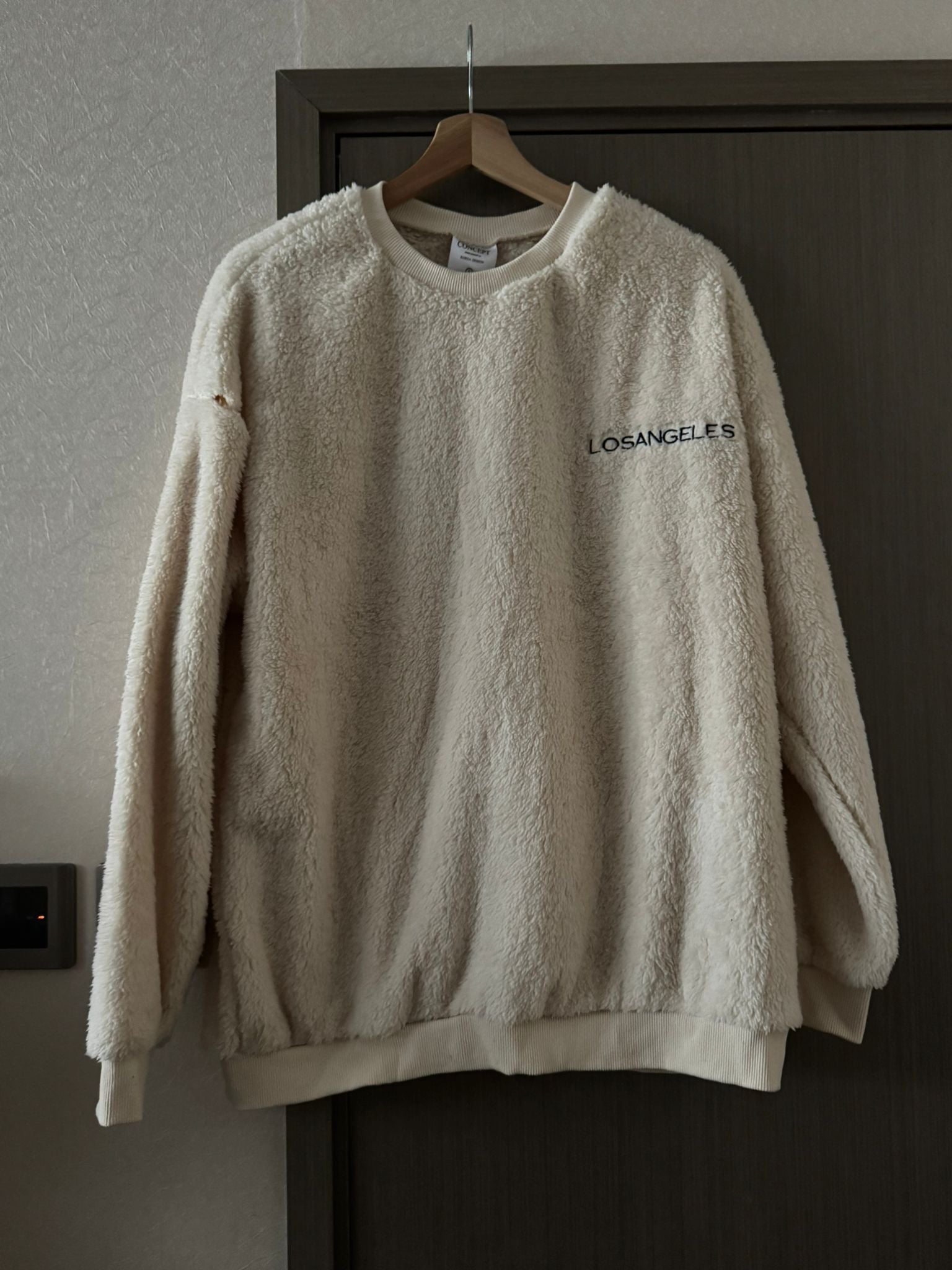 #LP26 LosAngeles Fluffy Sweashirt - Idiot Sandwich Apparel Limited - 