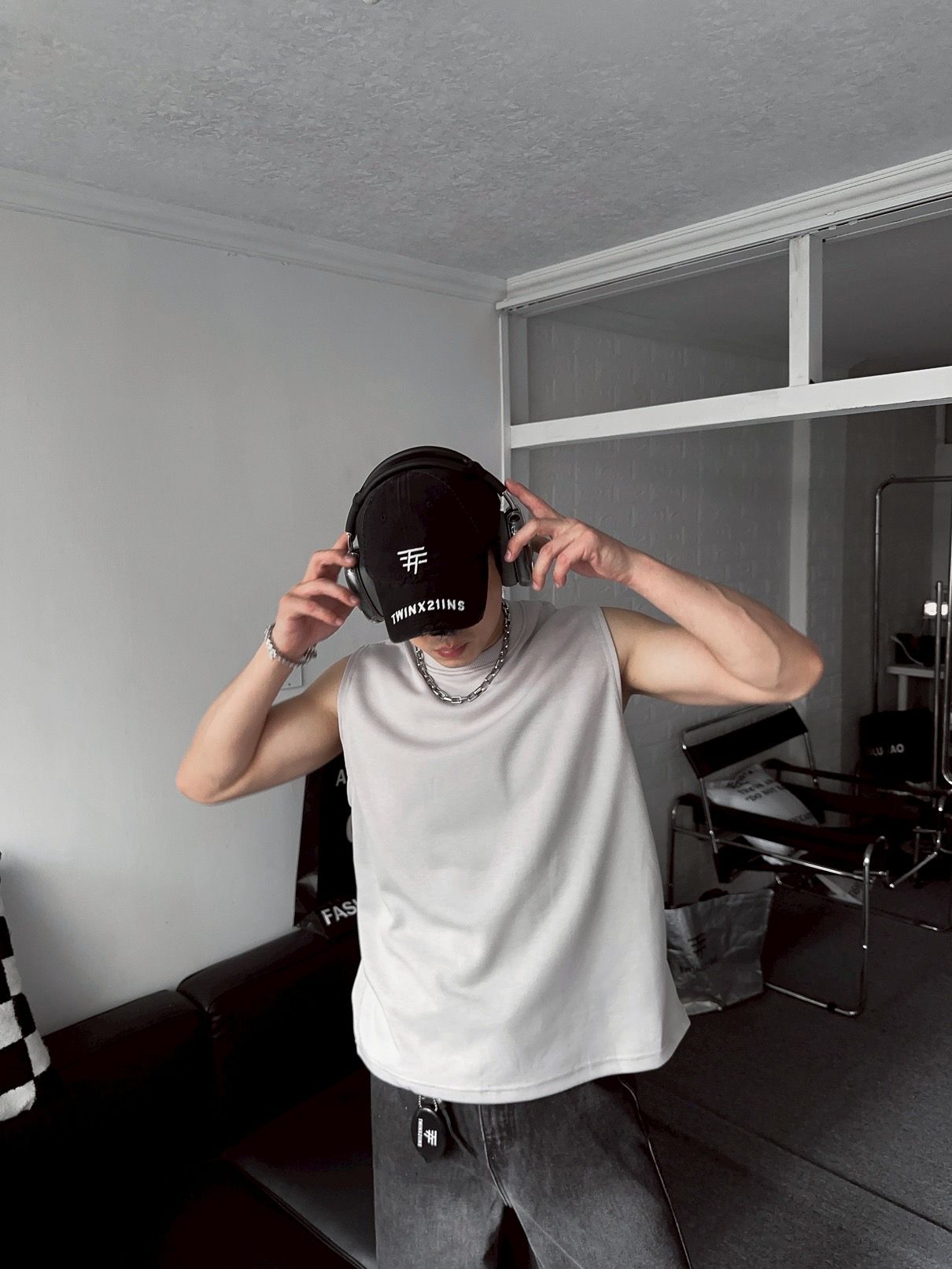 #TW18 Clean Fit Short Tank Top - Idiot Sandwich Apparel Limited - 