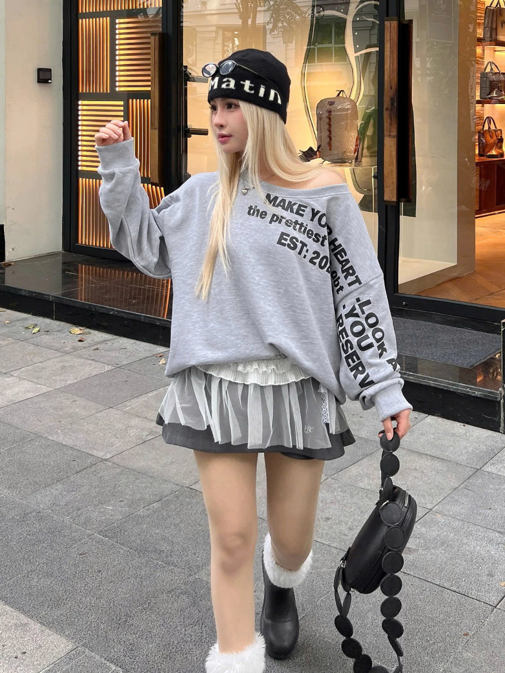 #VNBY02 BYC Loose Off-shoulder Sweater