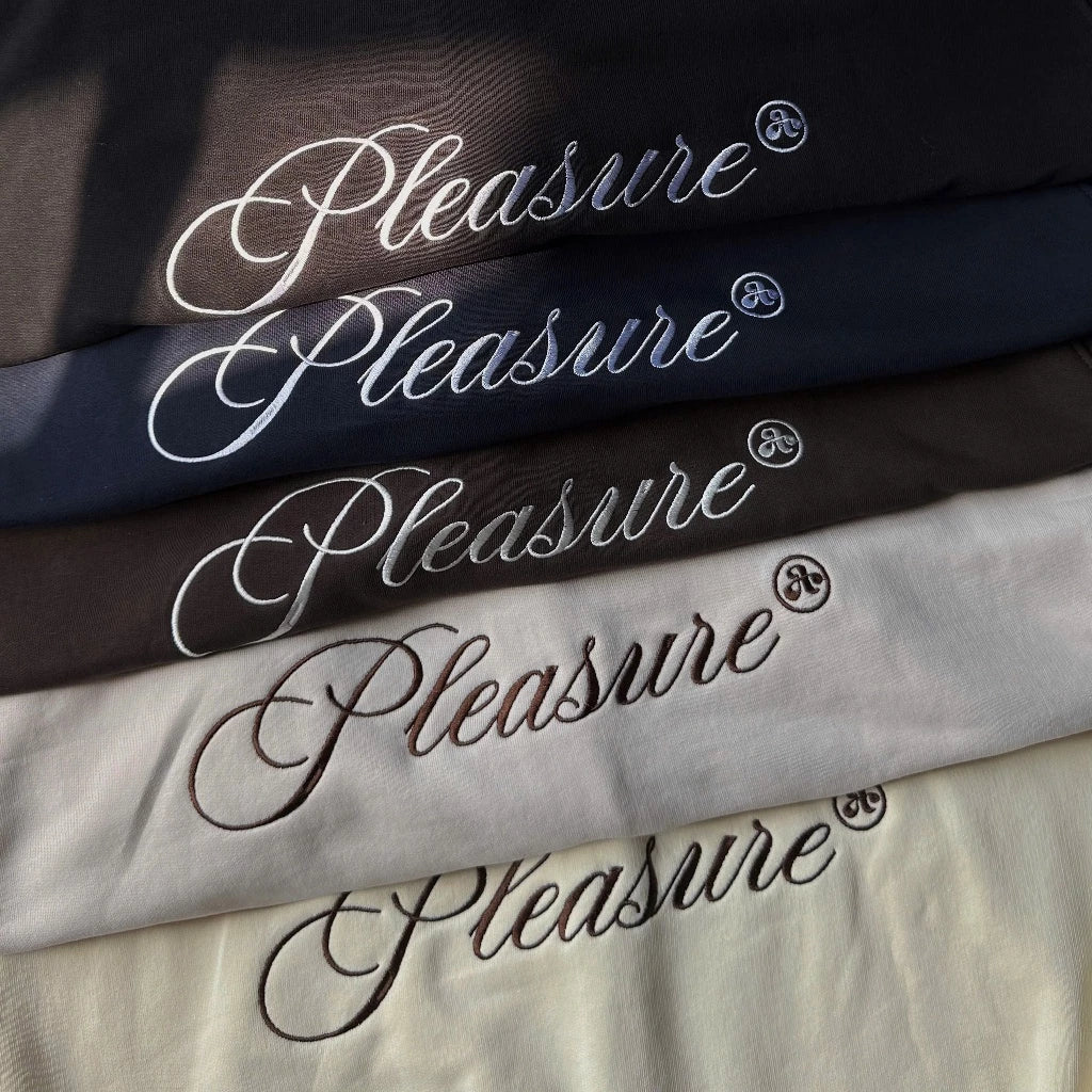 #VNAB21 PLEASURE ZIP-UP HOODIE