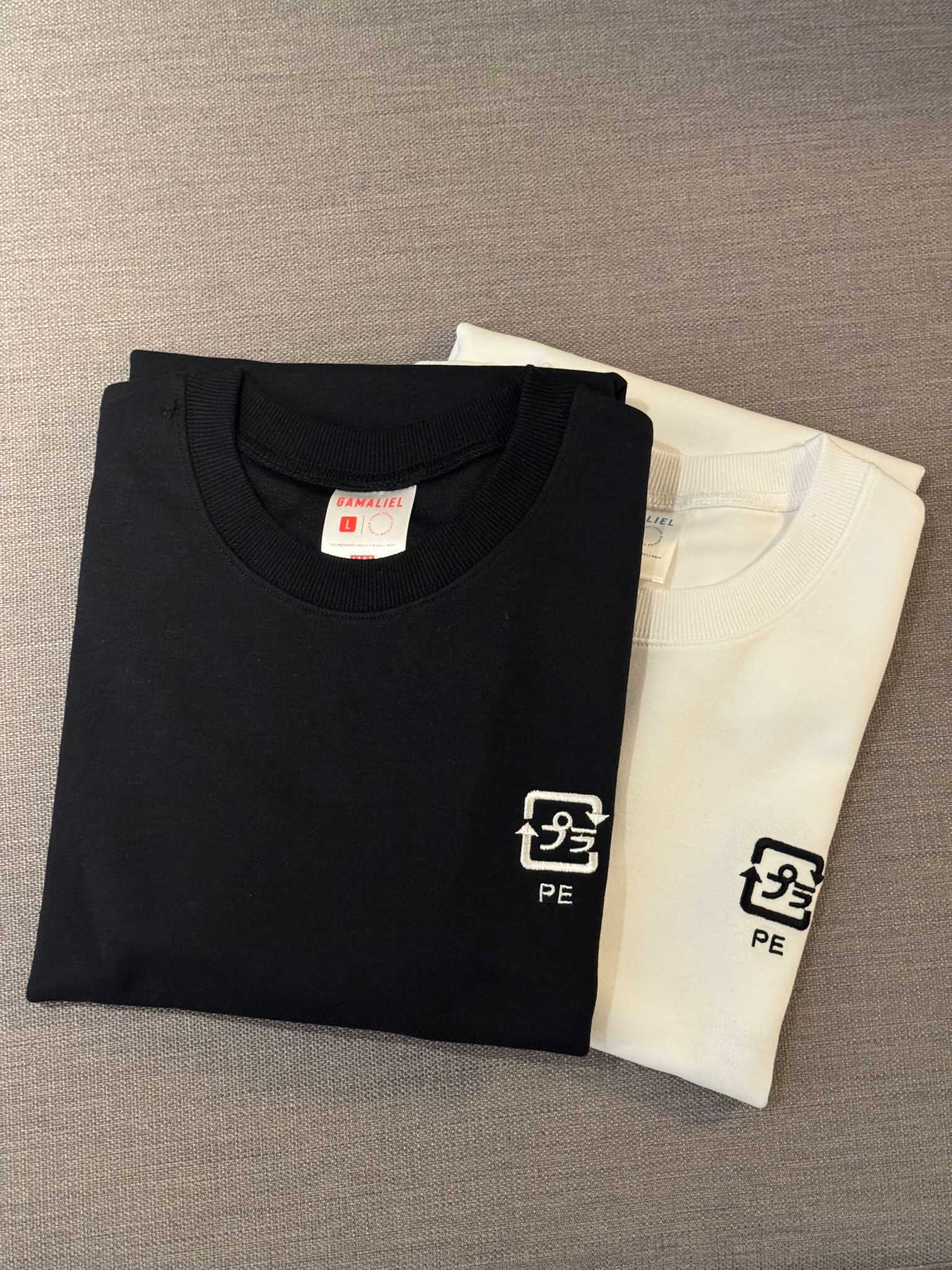 #G15 刺繡回收T-shirt - Idiot Sandwich HK-